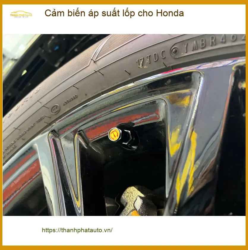 Anh Nhật Minh lắp cảm biến áp suất lốp Honda Civic tại Quận 11 ảnh thực tế 3