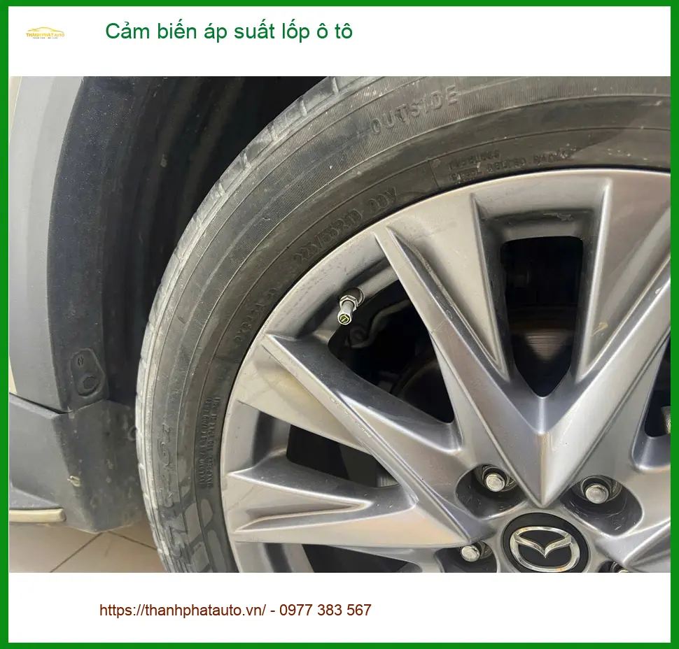Chú Minh lắp cảm biến áp suất lốp ô tô Hyundai Accent sau chuyến đi xa ở Hóc Môn