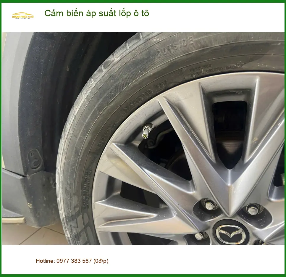 Chú Minh lắp cảm biến áp suất lốp ô tô Honda CRV tại Quận 2 để an tâm lái xe ảnh thực tế 2