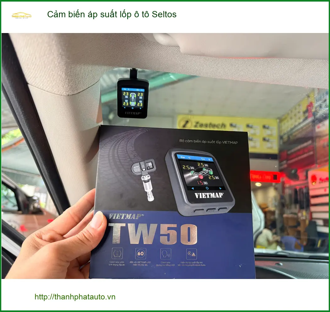 Anh Tùng lắp cảm biến áp suất lốp Seltos tại Nhà Bè để an tâm hơn khi đi đường dài ảnh thực tế 2