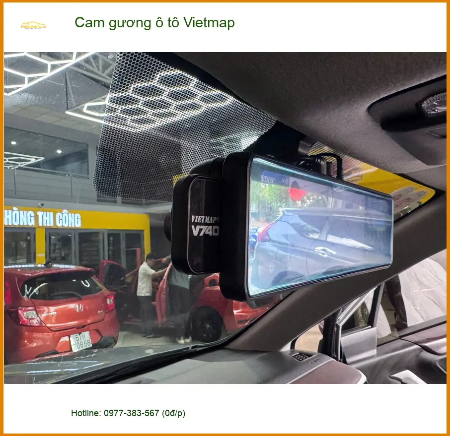 Anh Nam lắp cam gương ô tô Vietmap cho Toyota Camry tại Quận 1 an toàn hơn. ảnh thực tế 3