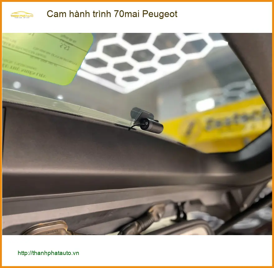 Chị Thảo lắp cam hành trình 70mai cho Peugeot tại Tân Bình an tâm mỗi chuyến đi ảnh thực tế 5