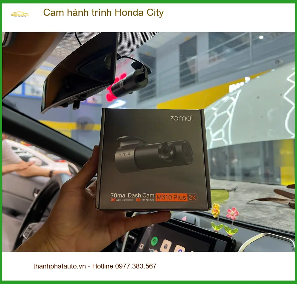 Chị Thảo lắp cam hành trình Honda City tại Quận Bình Chánh để an tâm lái xe. ảnh thực tế 3