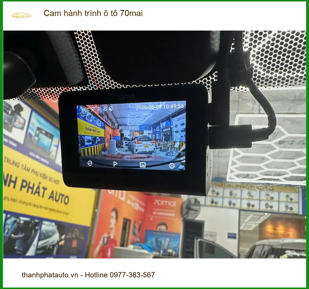 Chị Thùy lắp Cam hành trình ô tô 70mai cho Honda CRV tại Củ Chi để an tâm lái xe trên đường xa ảnh thực tế 2