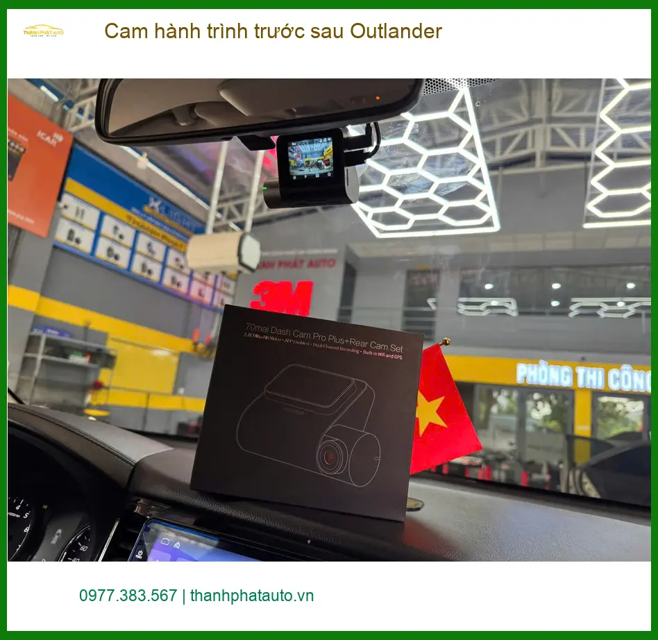 Anh Nhật lắp cam hành trình trước sau Outlander Quận 1 ghi lại hành trình rõ nét