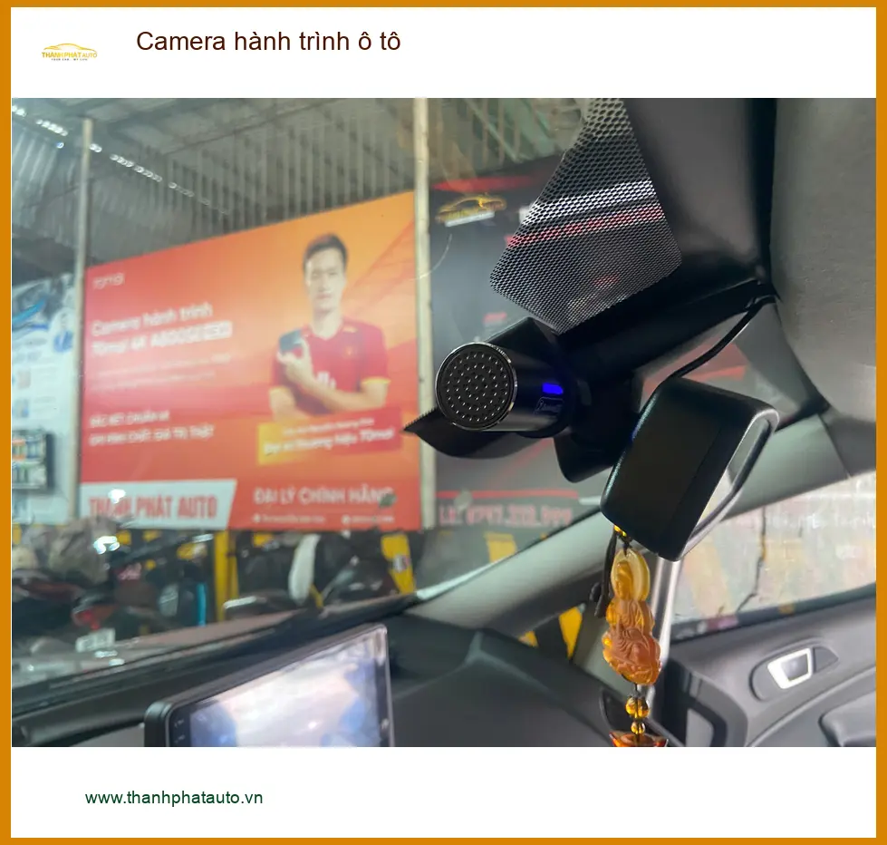 Anh Minh lắp camera hành trình ô tô Honda CRV tại Hóc Môn để an toàn hơn