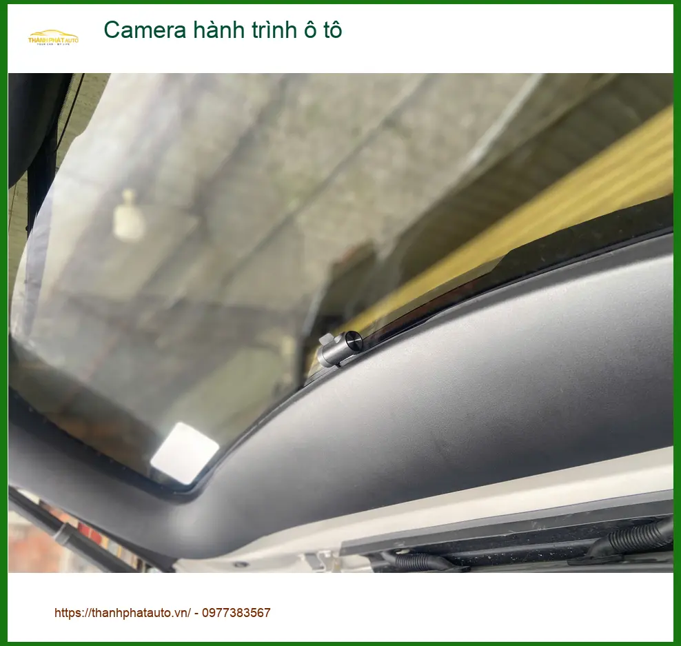 Anh Khang lắp camera hành trình ô tô cho Mazda CX-5 tại Quận Gò Vấp