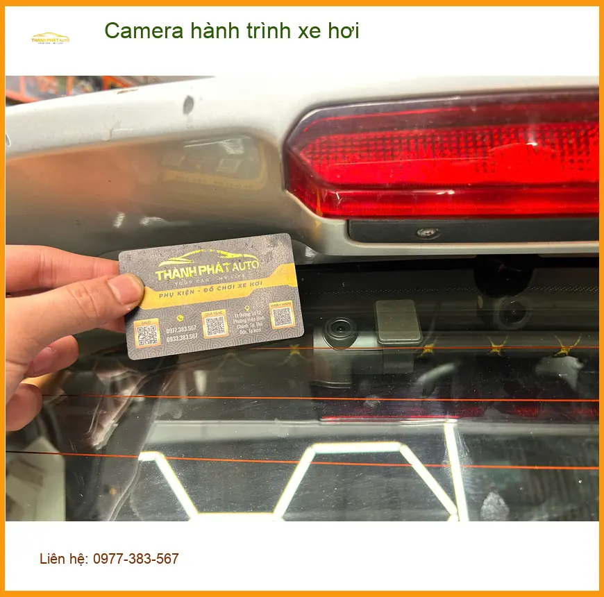 Chị Hằng lắp camera hành trình xe hơi cho Honda CR-V tại Quận 5 ảnh thực tế 3