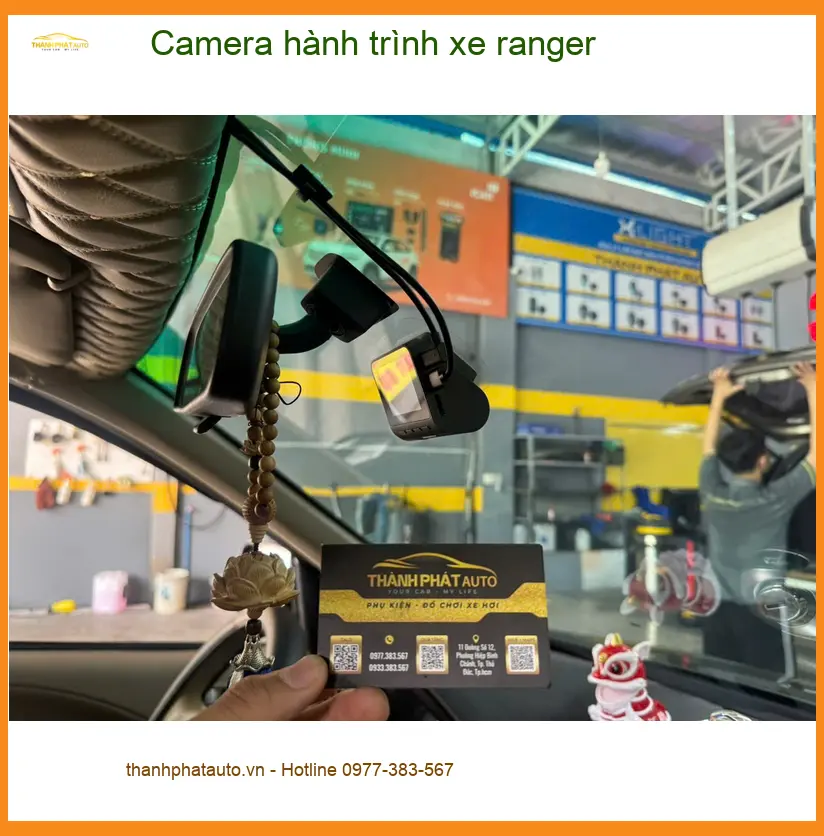 Anh Quốc Anh lắp Camera hành trình Ford Ranger chính hãng tại Quận Gò Vấp ảnh thực tế 2