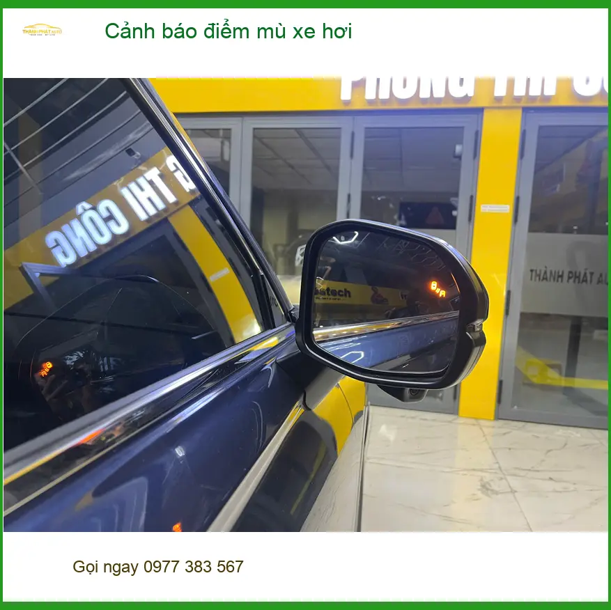 Chú Hoàng lắp cảnh báo điểm mù cho Kia Seltos tại Quận 9 để lái an toàn ảnh thực tế 4