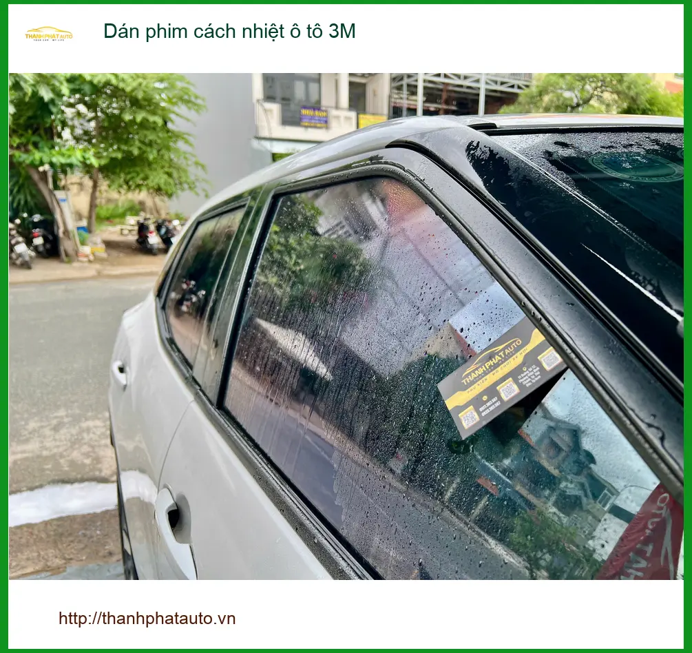 Chị Thảo dán phim 3M cho Hyundai Accent tại Quận 8 để chống nóng mùa hè ảnh thực tế 2