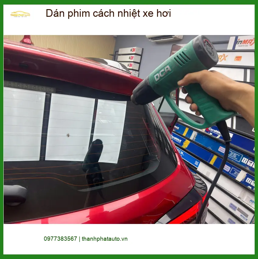 Chú Minh dán phim cách nhiệt Hyundai Santa Fe tại Gò Vấp giảm nóng hiệu quả