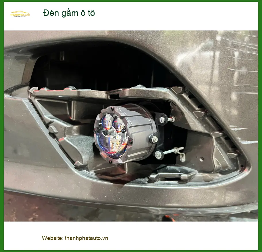 Chị Minh độ đèn gầm ô tô Hyundai Accent tại Quận Phú Nhuận chính hãng vì đèn zin yếu ảnh thực tế 3