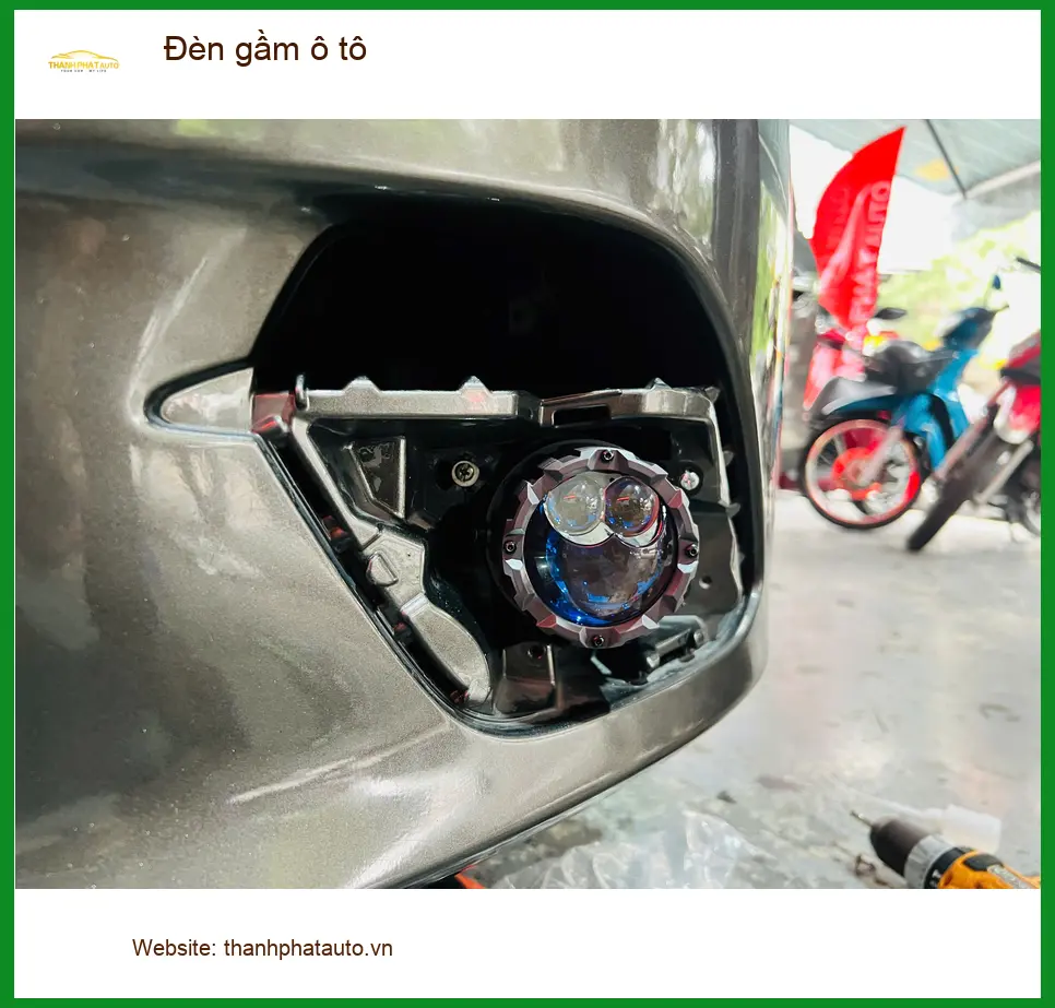 Anh Phước lắp đèn gầm ô tô Hyundai Accent tại Củ Chi vì thường xuyên đi đường đêm ảnh thực tế 4