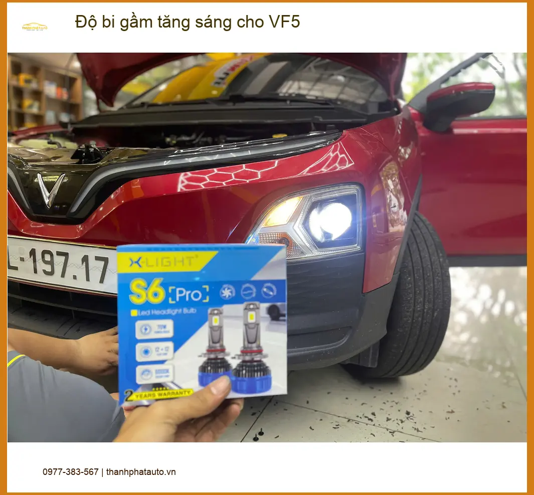 Anh Đức độ bi gầm tăng sáng VinFast VF5 ở Quận Phú Nhuận vì đèn zin yếu