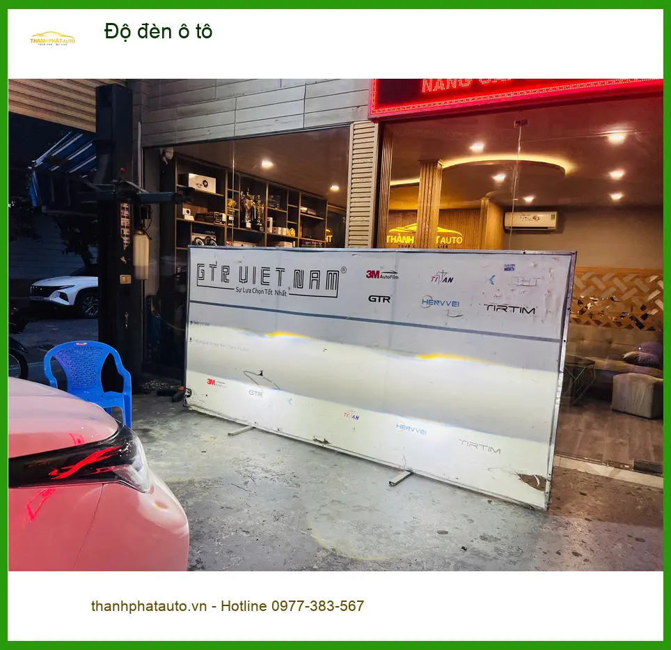 Anh Khang độ đèn ô tô cho Honda HR-V tại Quận 2 vì đèn zin không đủ sáng khi đi đêm ảnh thực tế 2