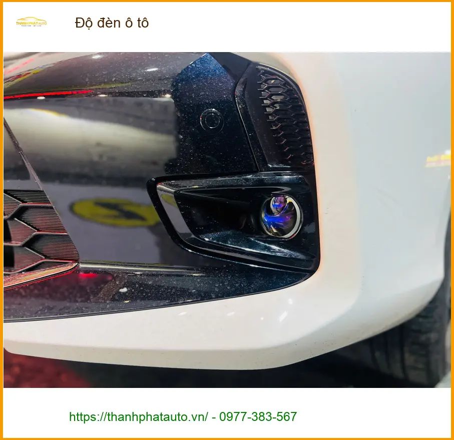 Anh Trọng độ đèn ô tô Hyundai Creta Quận 3 vì đèn zin quá yếu khi đi đêm ảnh thực tế 2