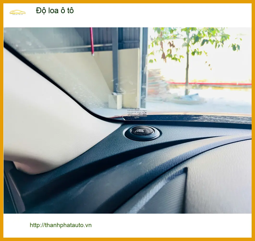 Anh Dũng độ loa ô tô cho Suzuki Swift tại Quận Thủ Đức nghe nhạc hay hơn. ảnh thực tế 2
