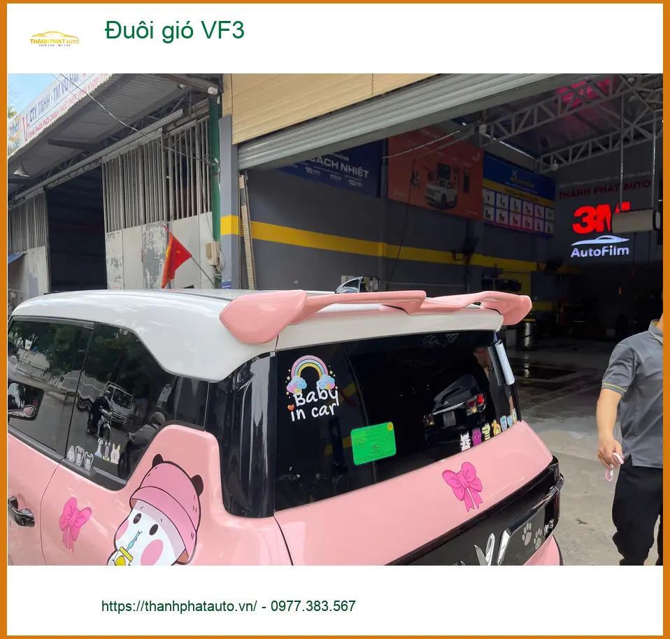Anh Khôi lắp đuôi gió VF3 tại Quận 4 để xe thêm phong cách và ổn định