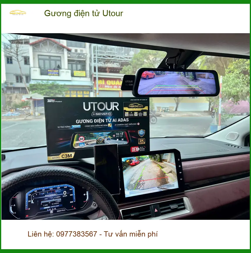 Anh Khôi lắp gương điện tử Utour cho Ford Everest tại Củ Chi để tăng cường an toàn khi di chuyển ảnh thực tế 5