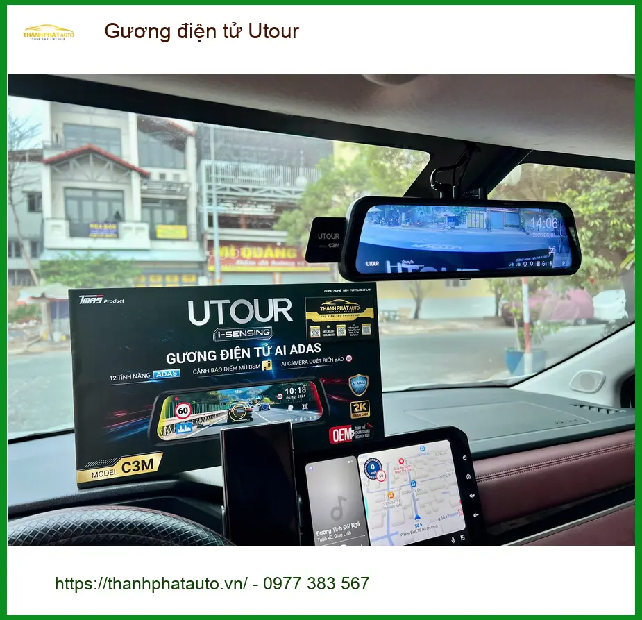 Anh Minh lắp Gương điện tử Utour cho VinFast Lux A2.0 Quận Tân Bình để tiện quan sát