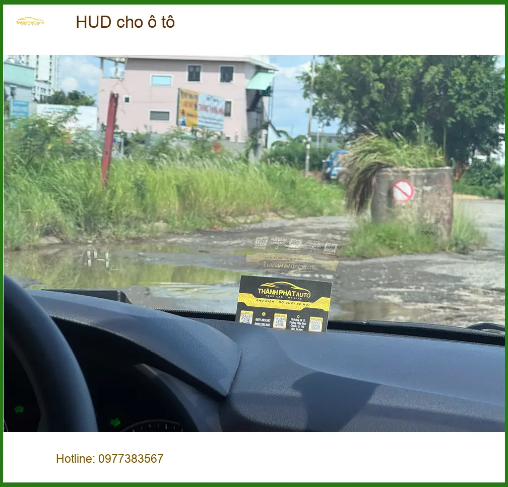 Anh Lợi lắp HUD cho Toyota Raize tại Quận 6 để dễ quan sát tốc độ ảnh thực tế 2
