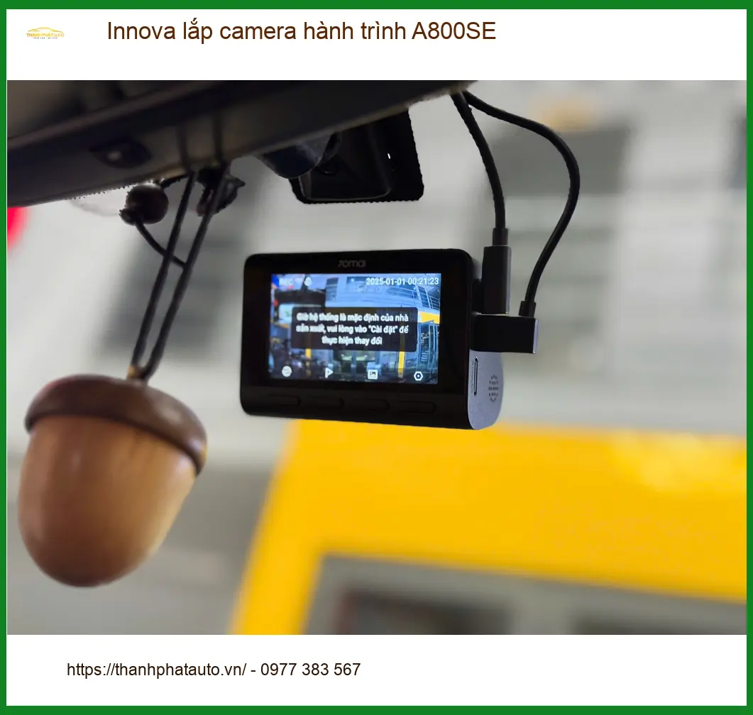 Anh Khải lắp camera hành trình A800SE cho Innova tại Quận 9 để yên tâm lái xe ảnh thực tế 2