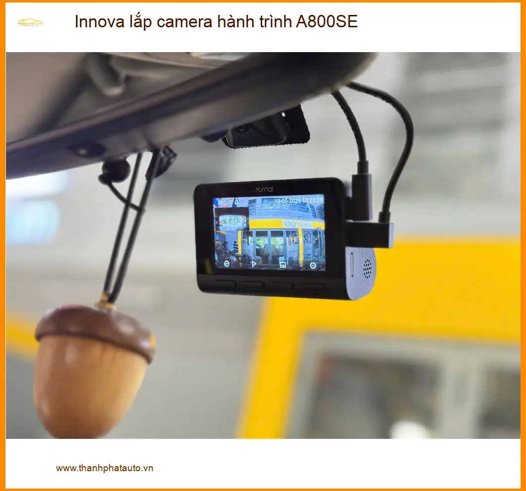 Anh Dũng lắp camera hành trình A800SE Innova Quận 11 để ghi lại ảnh thực tế 3