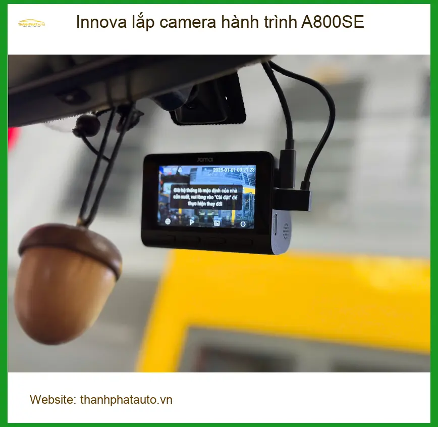 Anh Khải lắp camera hành trình A800SE Innova Quận 4 đảm bảo an toàn ảnh thực tế 2