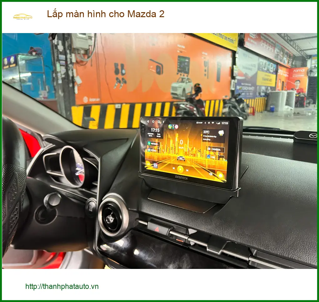 Chị Thảo lắp màn hình Android cho Mazda 2 tại Hóc Môn để tiện xem bản đồ ảnh thực tế 4