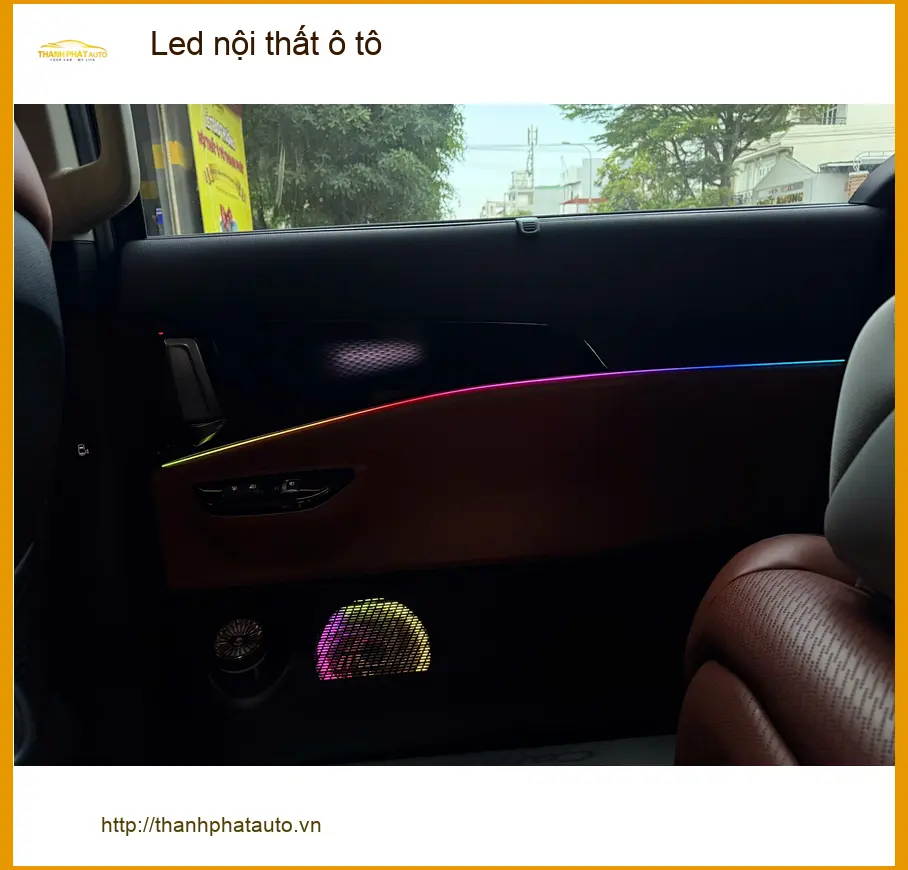 Chị Thảo lắp Led nội thất ô tô cho Mazda CX-5 tại Quận Thủ Đức. ảnh thực tế 2