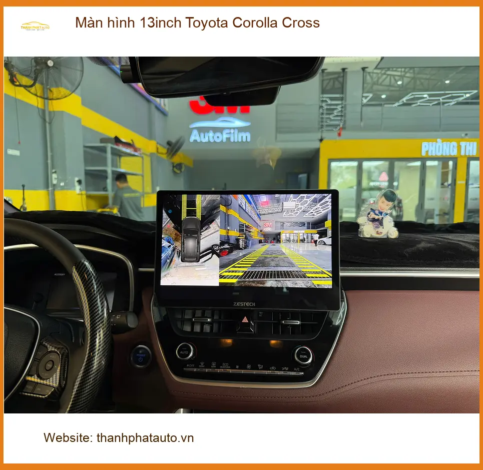 Chú Cường lắp màn hình 13inch Toyota Corolla Cross tại Bình Chánh để nâng tầm giải trí
