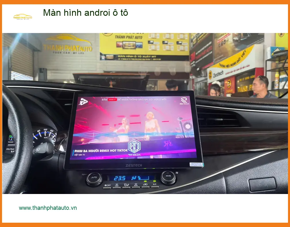 Anh Tùng lắp Màn hình Android ô tô cho Toyota Veloz tại Quận 9 để tiện đi lại