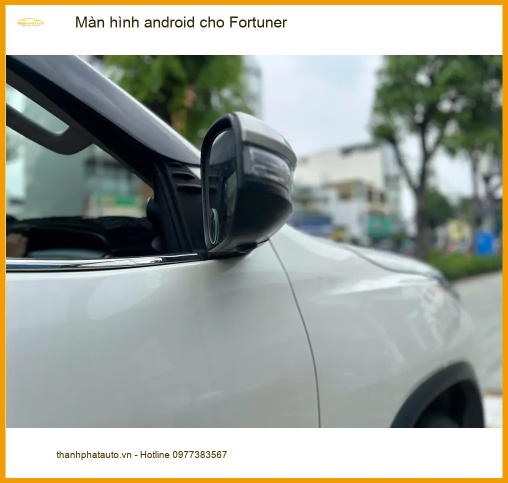 Anh Tấn lắp màn hình android cho Fortuner Quận 9 để nâng tầm trải nghiệm lái xe