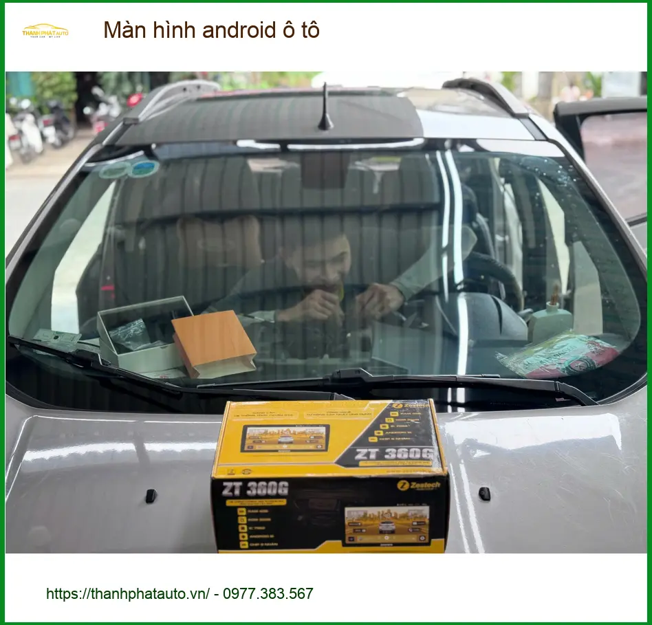 Anh Minh lắp màn hình android ô tô cho Honda CR-V tại Quận 3 để giải trí tốt hơn