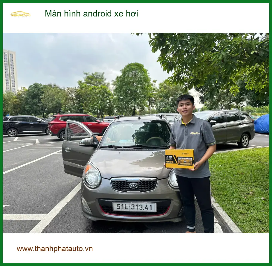 Anh Quân lắp màn hình Android cho Ford Everest tại Quận 12
