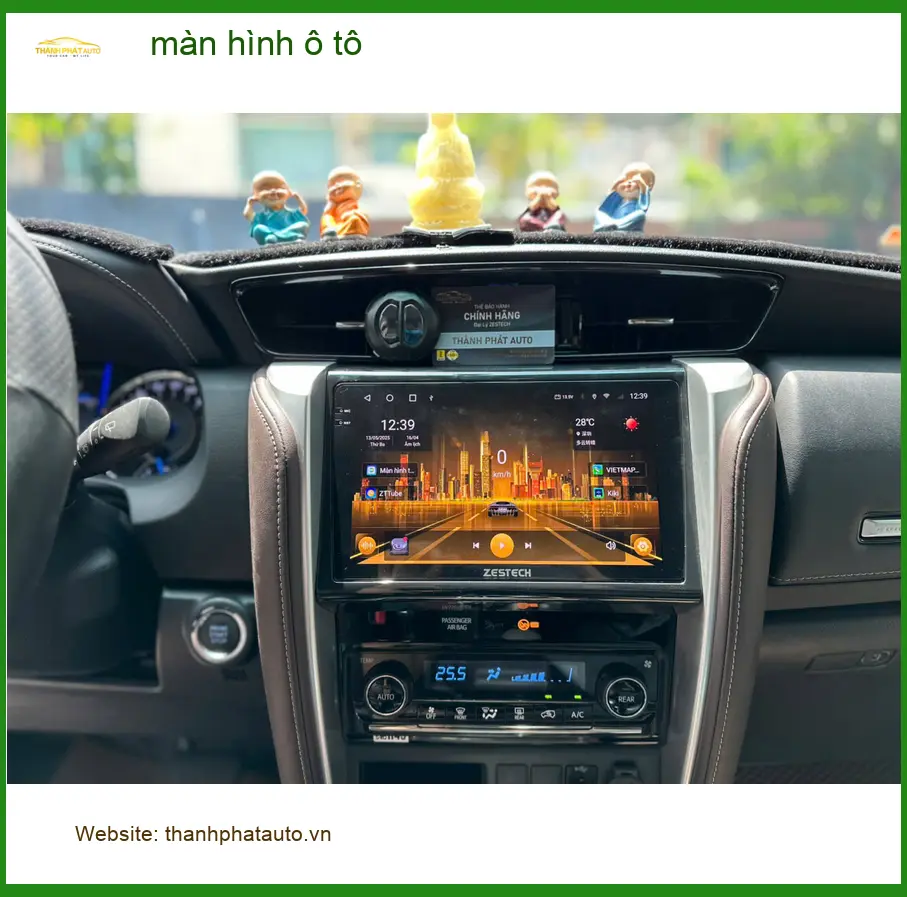 Anh Tùng lắp màn hình ô tô Hyundai Santa Fe tại Quận 9 để nâng tầm tiện ích lái xe ảnh thực tế 3