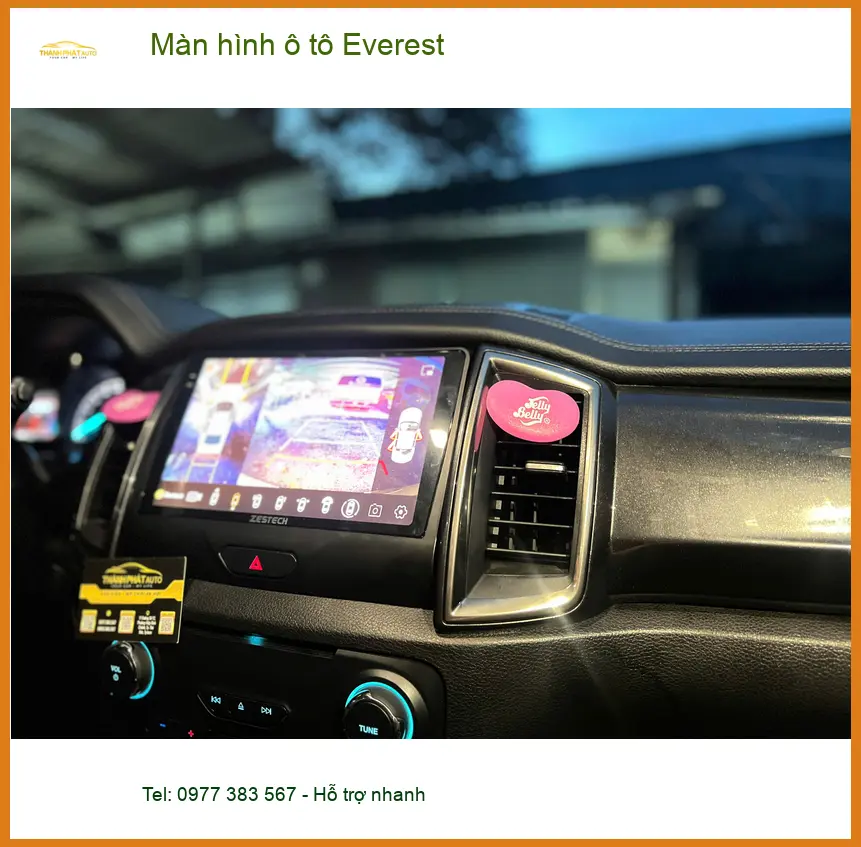 Anh Tùng lắp màn hình ô tô cho Ford Everest tại Quận Bình Thạnh để xem bản đồ dễ hơn ảnh thực tế 2