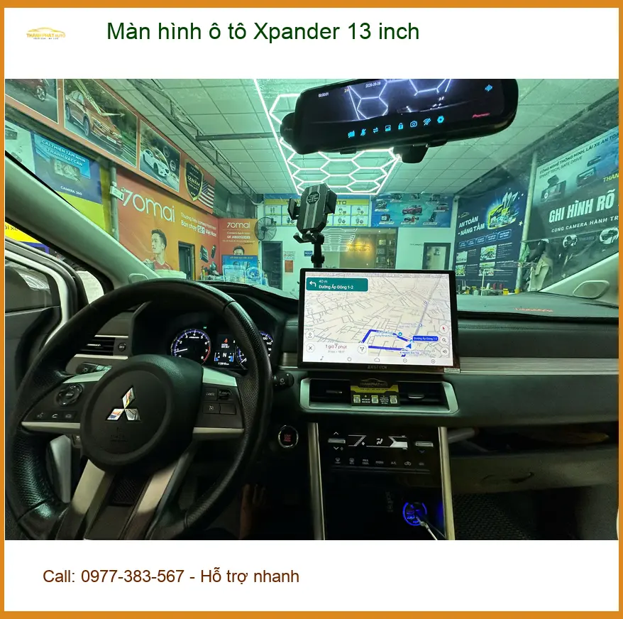 Anh Khải lắp màn hình ô tô Xpander 13 inch tại Quận 11 vì màn hình cũ quá nhỏ