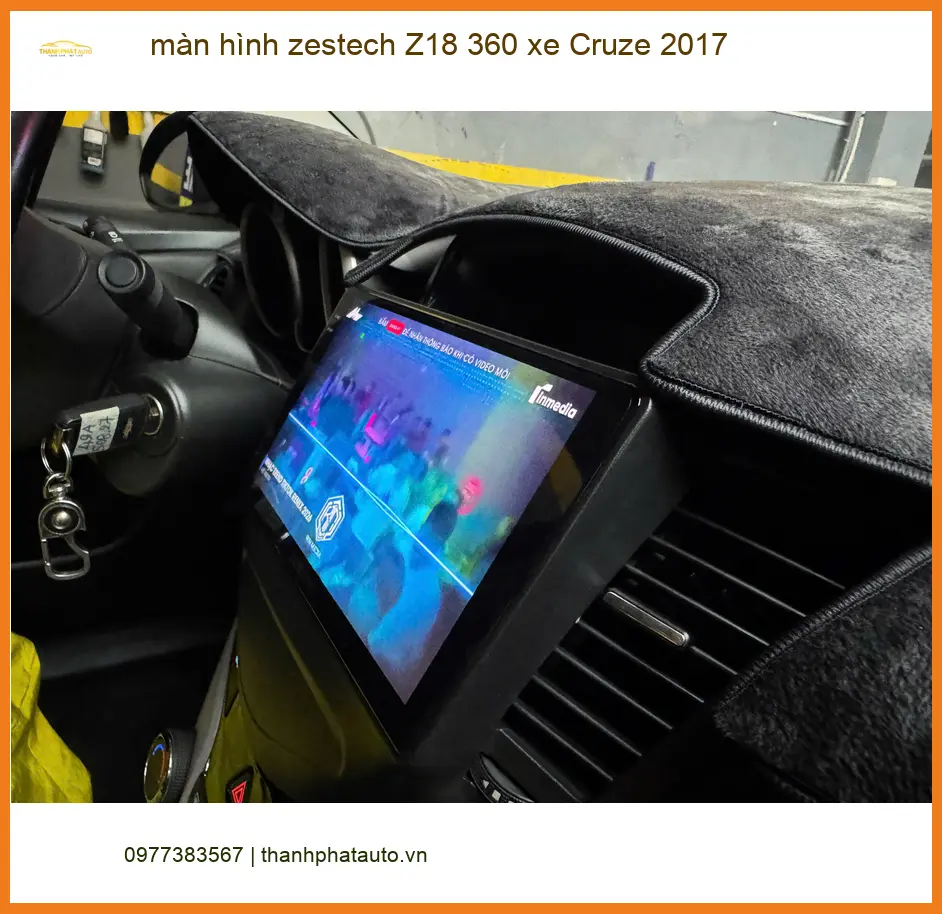 Cô Lan Anh lắp màn hình Zestech Z18 360 cho Cruze 2017 ở Quận 9 giúp lái xe an toàn
