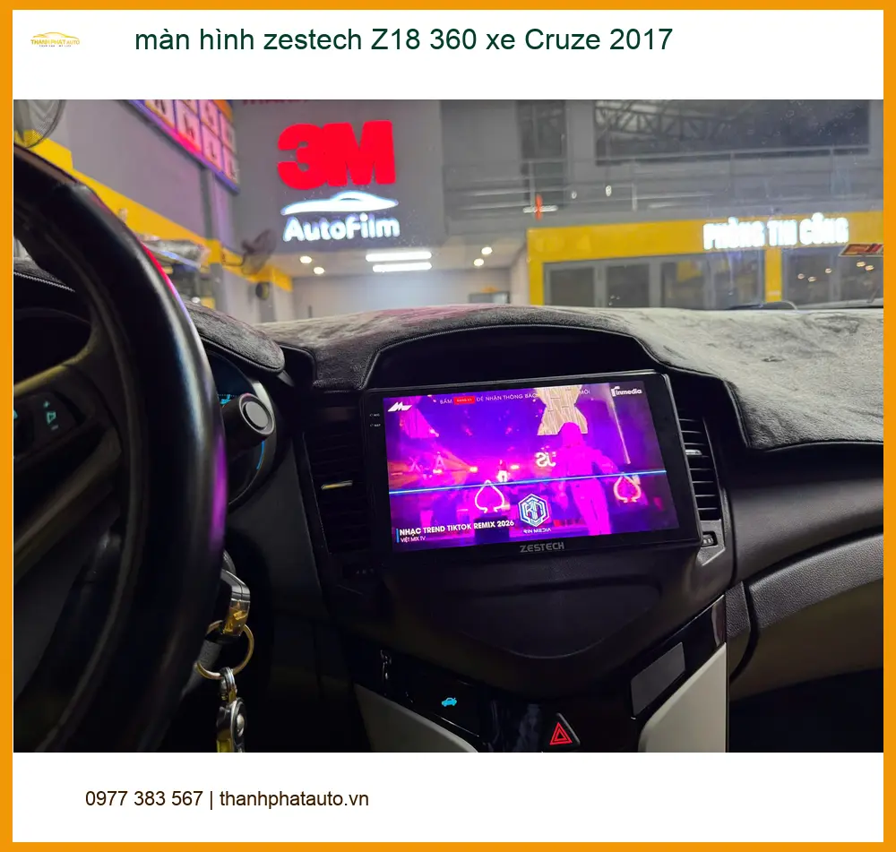 Anh Kiên lắp màn hình Zestech Z18 360 cho Cruze 2017 tại Quận 5 để quan sát tốt hơn