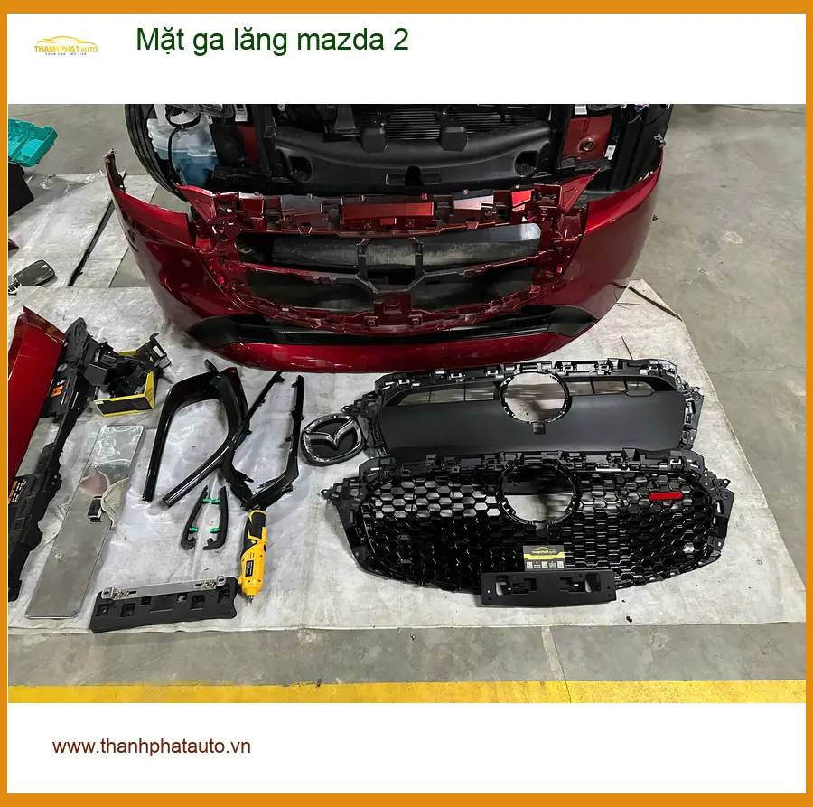 Anh Gia Huy độ Mặt ga lăng Mazda 2 tại Quận 6 để xe trông cá tính hơn