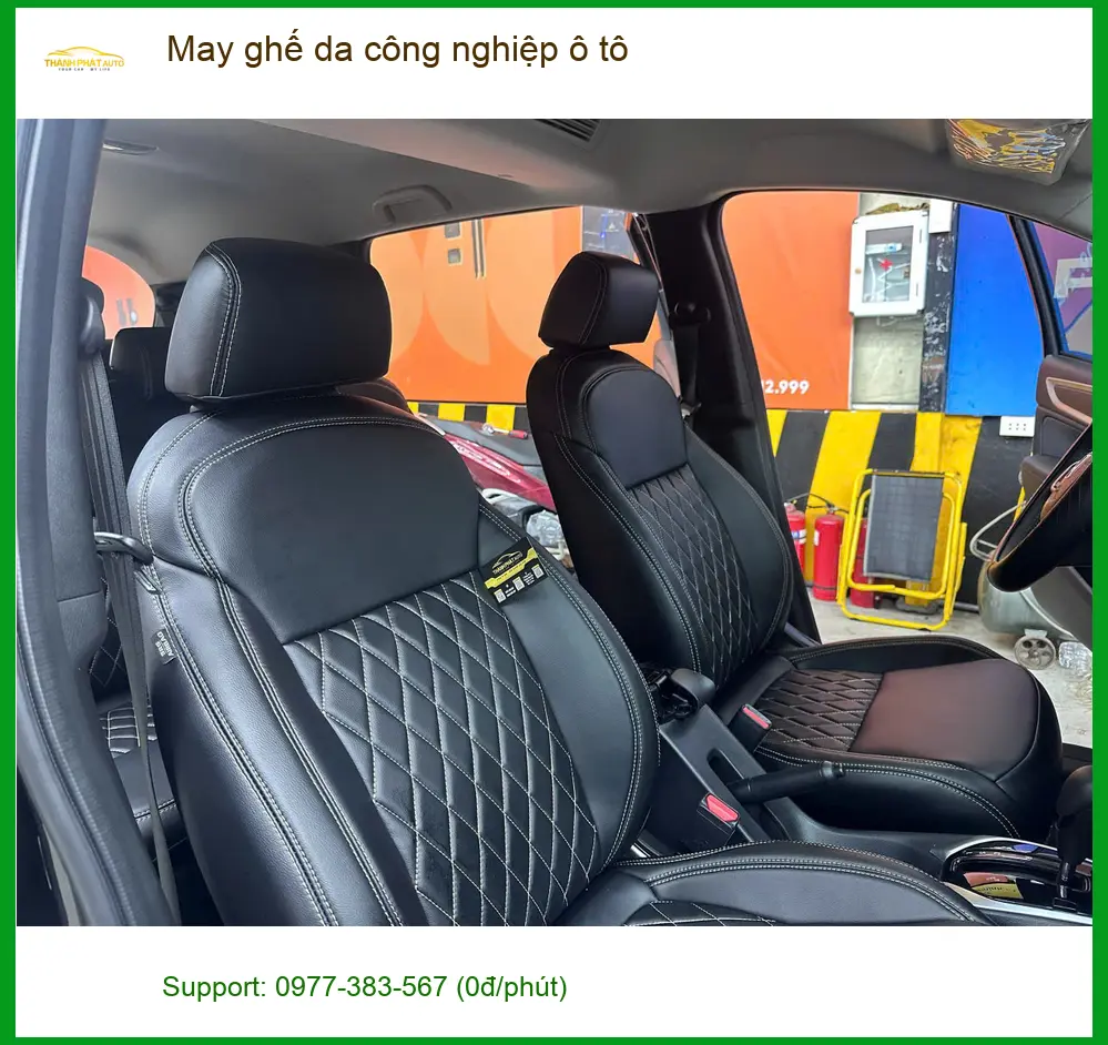 Anh Tú may ghế da công nghiệp ô tô Hyundai Accent tại Quận Bình Tân vì ghế cũ xuống cấp