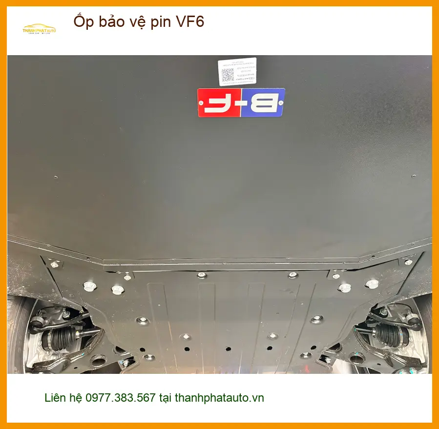 Chị Thu Thủy lắp ốp bảo vệ pin VF6 tại Nhà Bè để chống va đập ảnh thực tế 4
