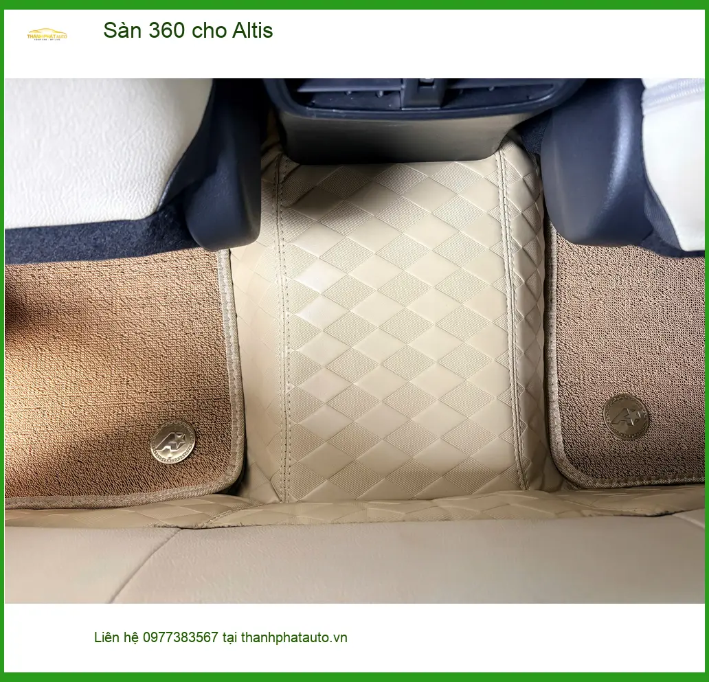 Anh Phước lắp Sàn 360 cho Altis tại Quận 6 để dễ dàng vệ sinh và giữ xe luôn mới.
