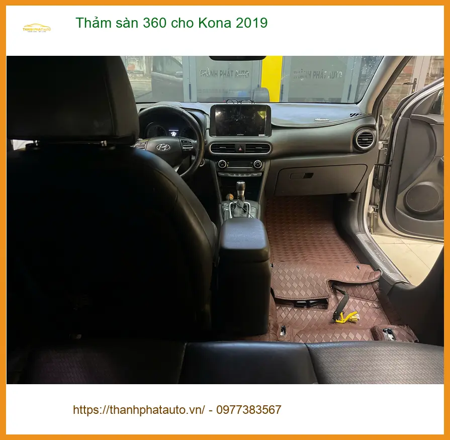 Anh Bảo lắp thảm sàn 360 cho Kona 2019 tại Quận Tân Phú để nội thất sạch sẽ