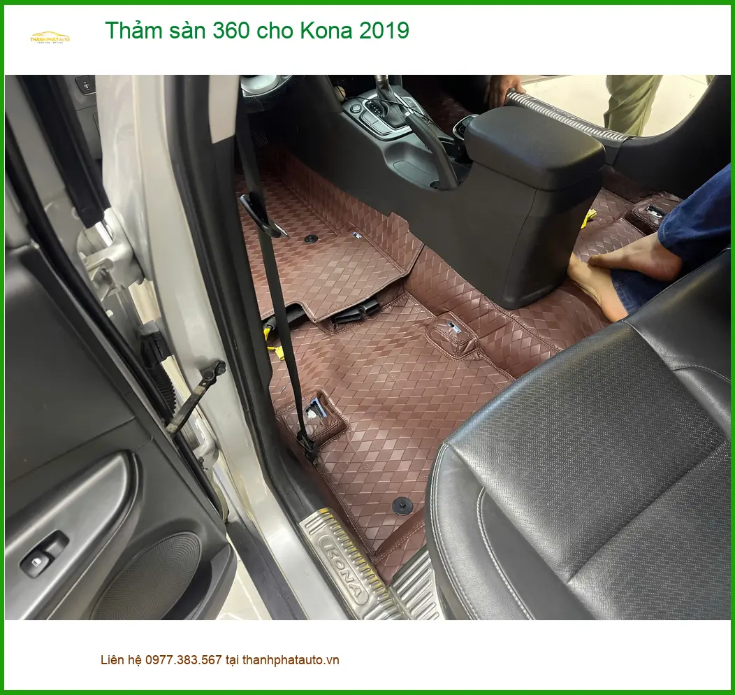 Anh Khôi lắp thảm sàn 360 cho Kona 2019 tại Quận Phú Nhuận để nội thất sang trọng hơn