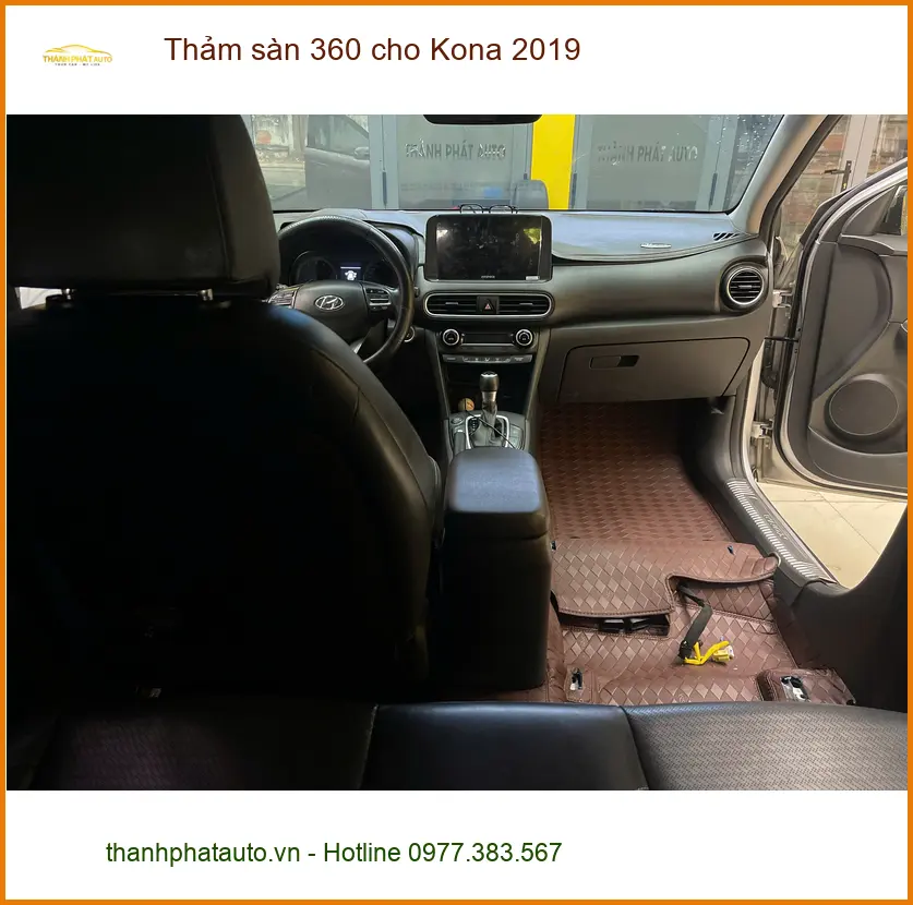 Chị Thanh lắp thảm sàn 360 cho Kona 2019 Quận 11 để nội thất luôn sạch đẹp ảnh thực tế 4