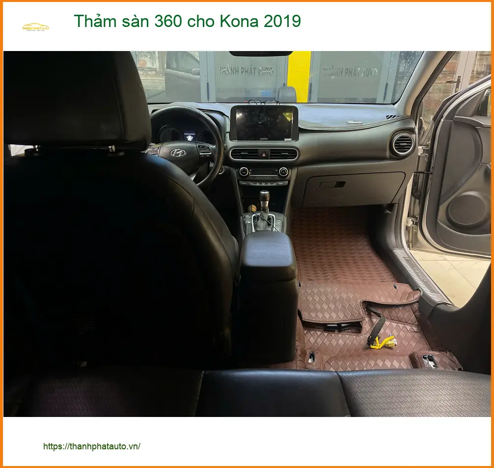 Anh Bách lắp thảm sàn 360 cho Hyundai Kona 2019 tại Quận 1. ảnh thực tế 3