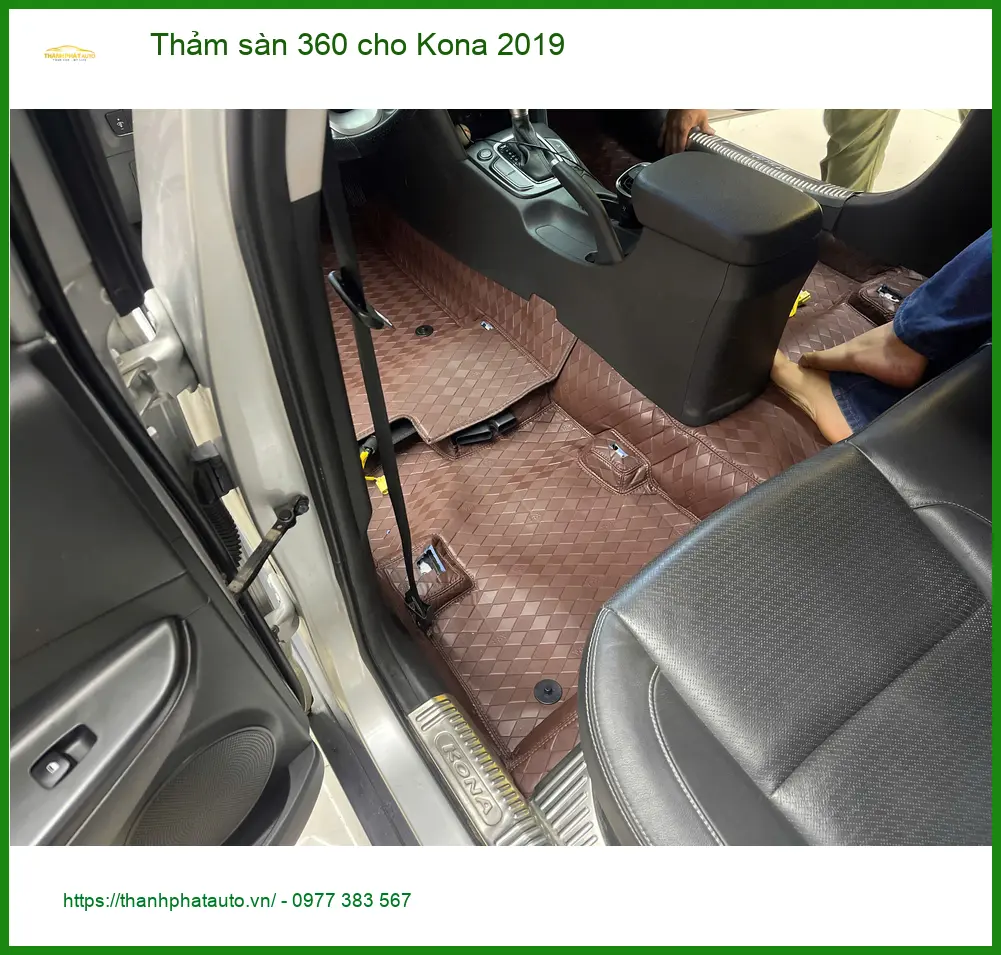 Chị Ngọc Anh lắp thảm sàn 360 cho Kona 2019 tại Nhà Bè để giữ không gian xe luôn tinh tươm